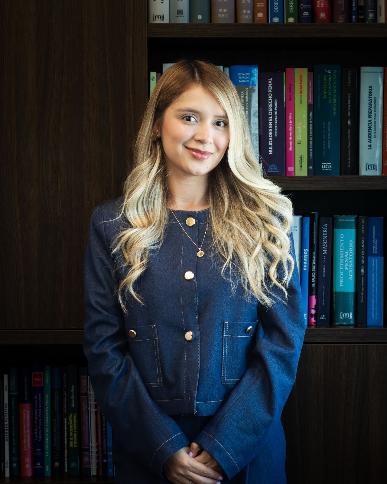 Ana Lucia Molina - Abogada Penalista